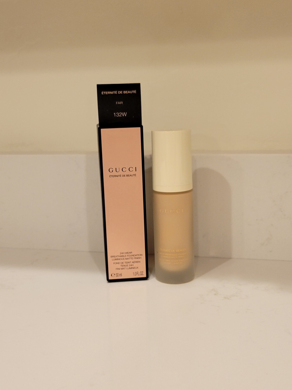 Gucci Éternité De Beauté Foundation - Fair (132W) Bottle & Box